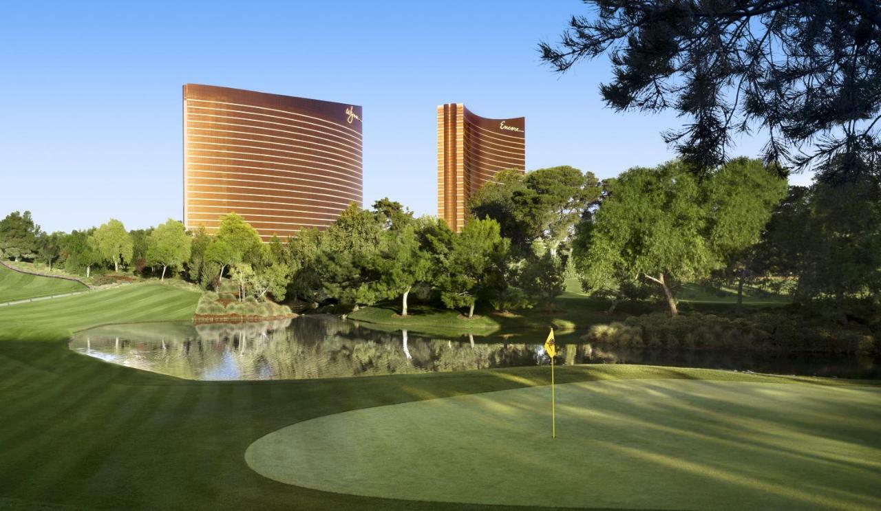 Wynn Las Vegas Hotel Exterior photo The golf course at Wynn Las Vegas